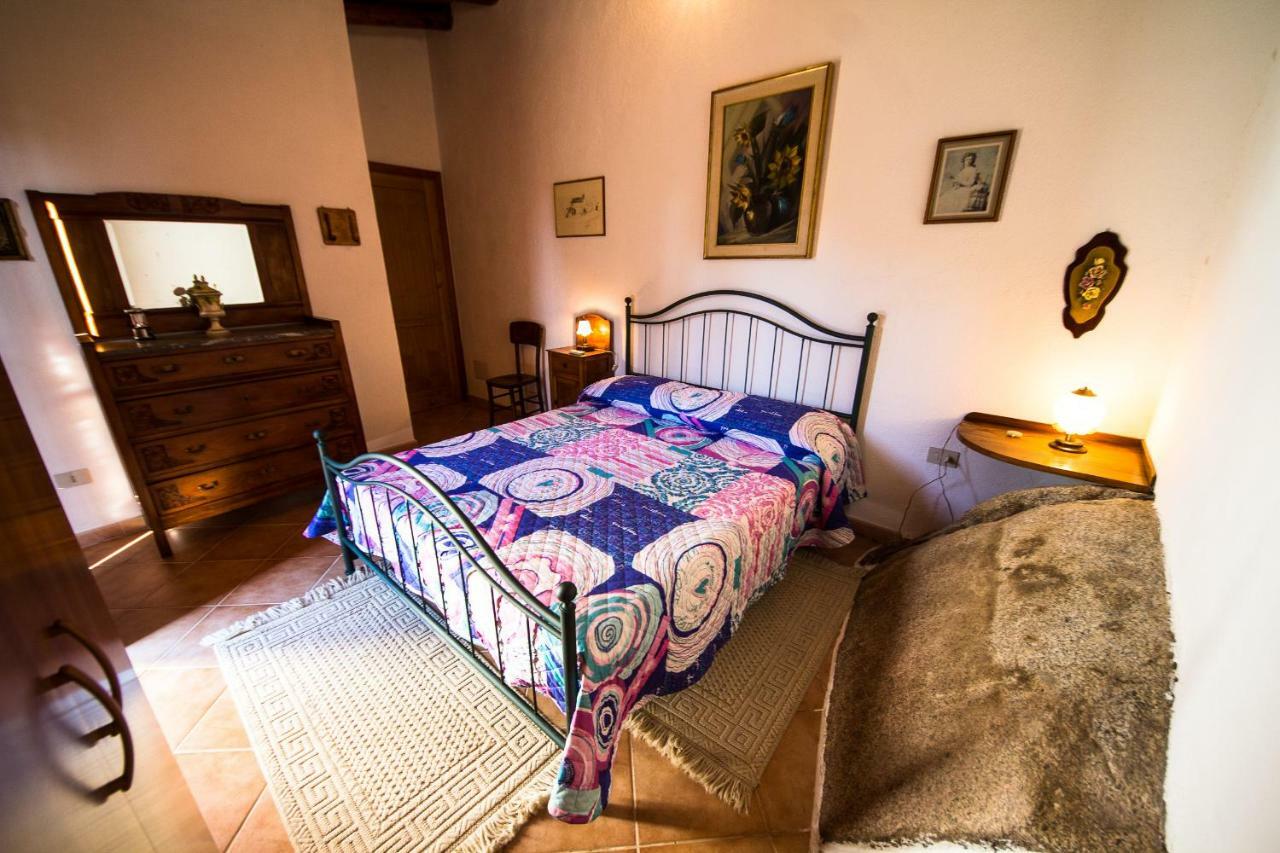 B&B I Menhir Sorgono Eksteriør bilde